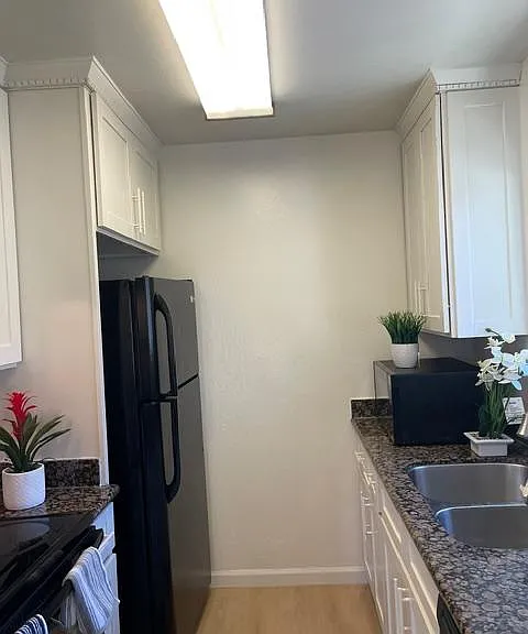 1630 Sycamore Dr #3 — Photo 13