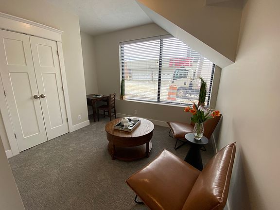 2nd image of 7630 Park Dr #529733298