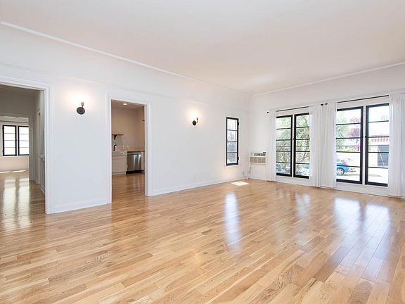 2nd image of 1091 S Cloverdale Ave #1091