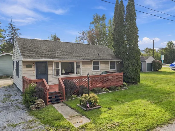 106 9th St, Prudenville, MI 48651