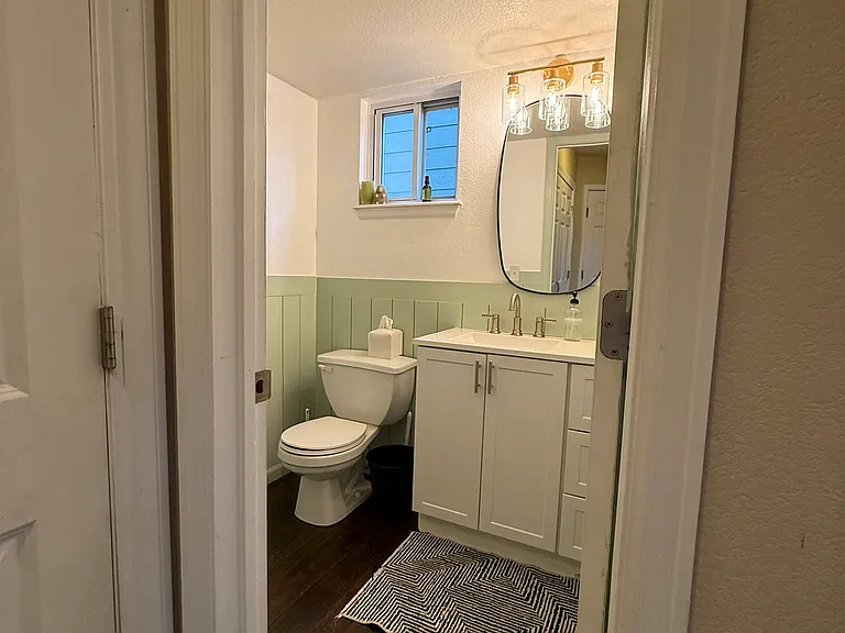 1567 Chesham Cir — Photo 15