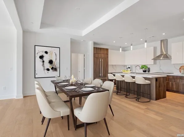 10 Shore Road #204, Glenwood Landing, NY 11547