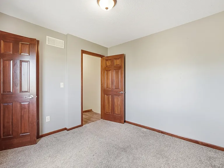 3632 Astoria Way — Photo 33