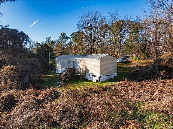 2nd image of 43 Lambert St