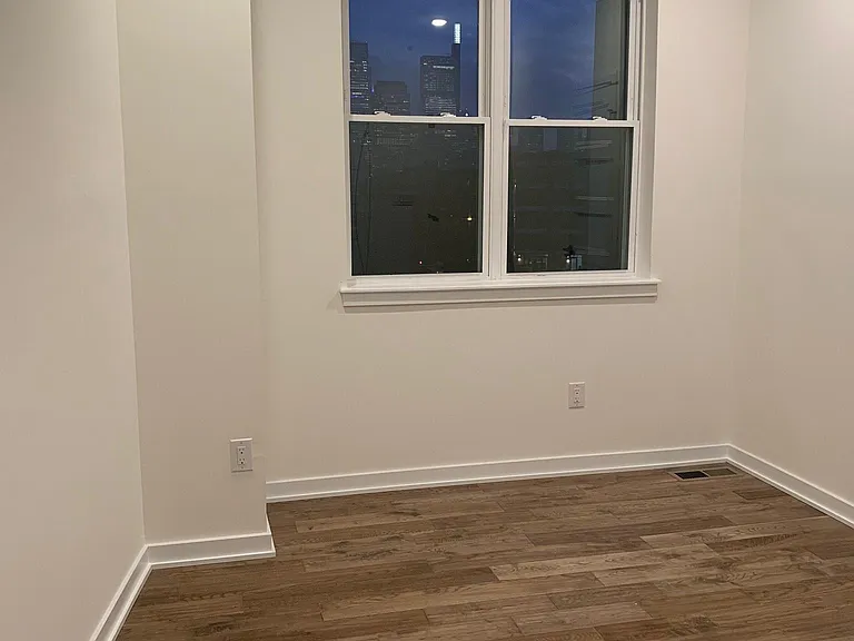 1501 Parrish St #3R — Photo 9