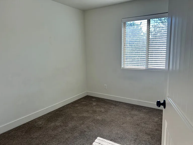 2801 E 450 N #301 — Photo 21