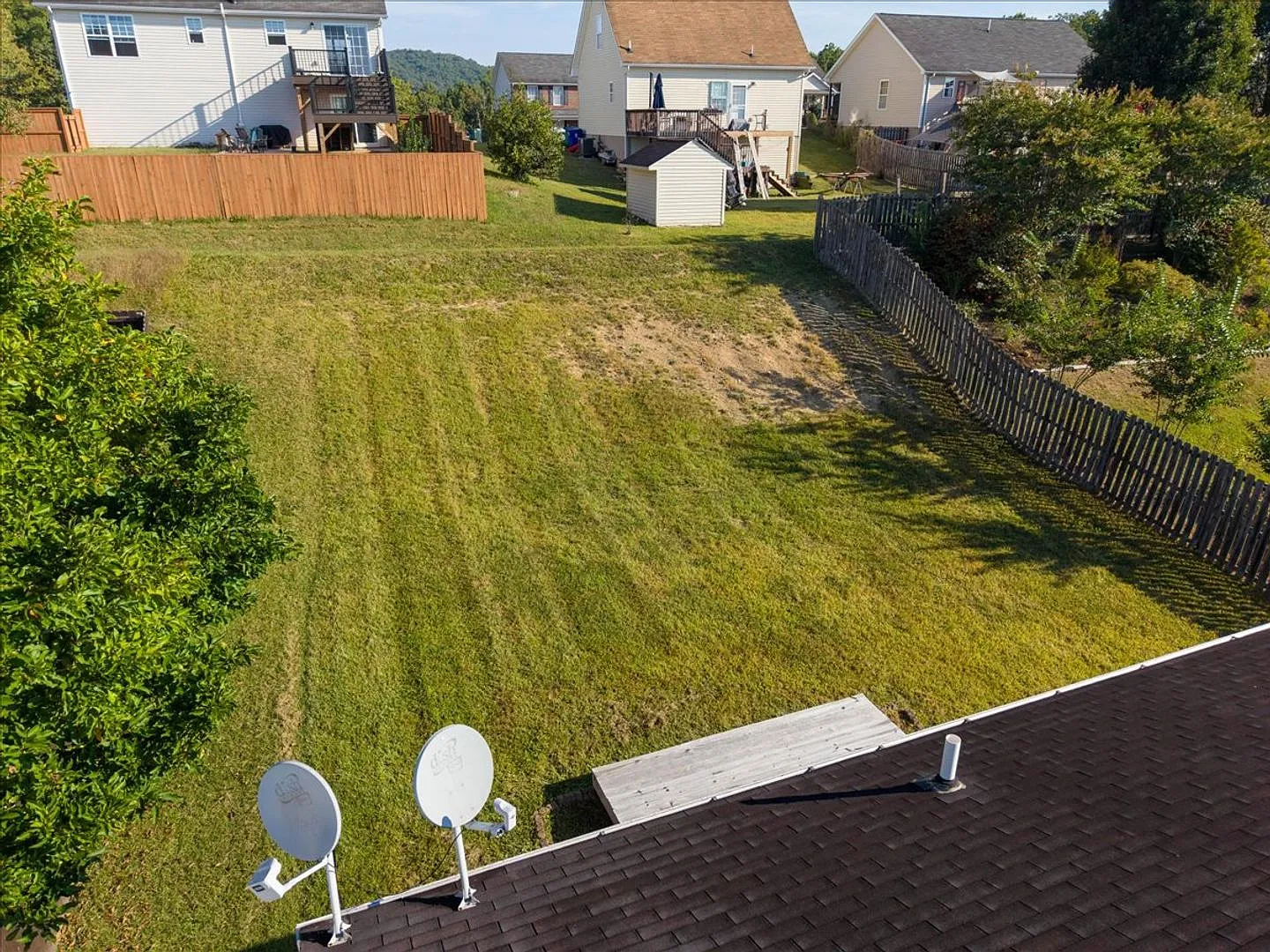 Beautiful Home in Sought-After New River Village - Christiansburg — Photo 4