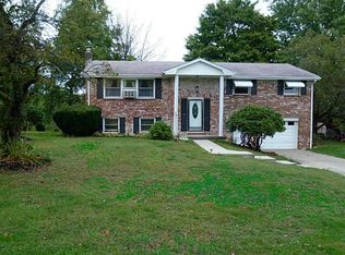 12 Dire Dr, Hickory, PA