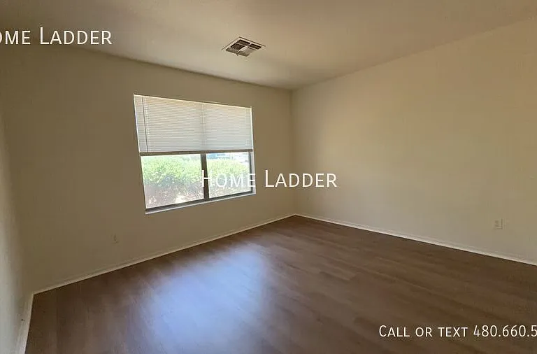 10665 E Bramble Ave — Photo 11