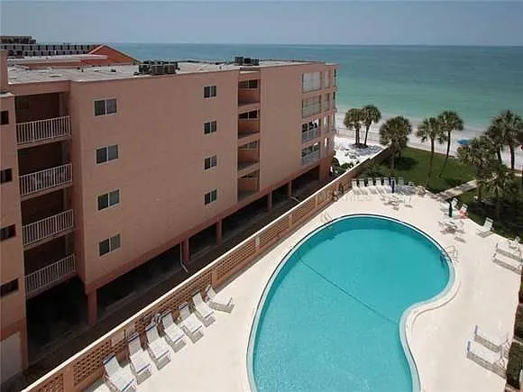 16400 Gulf Blvd #605 — Photo 2
