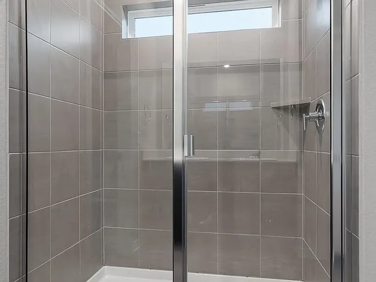 528 Loriner Way — Photo 16