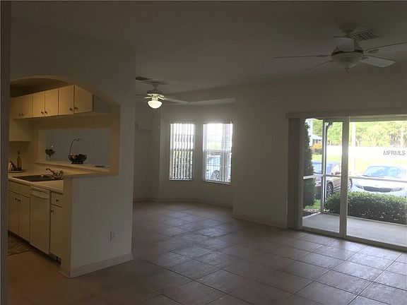 5th image of 35 Emerald Bay Dr