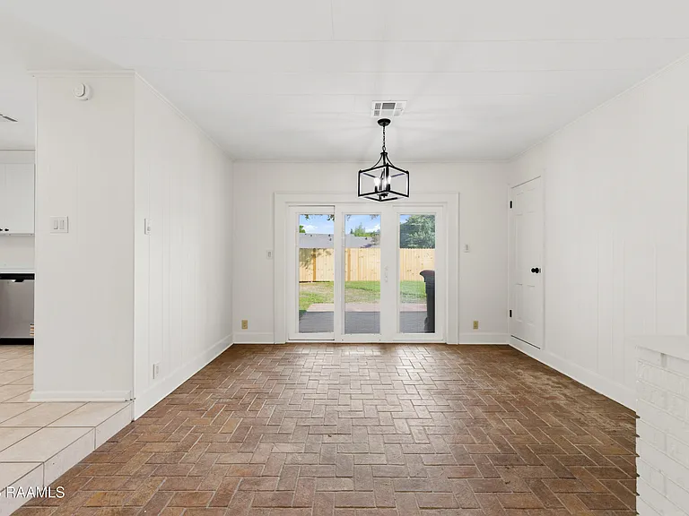 101 Fanny St — Photo 15