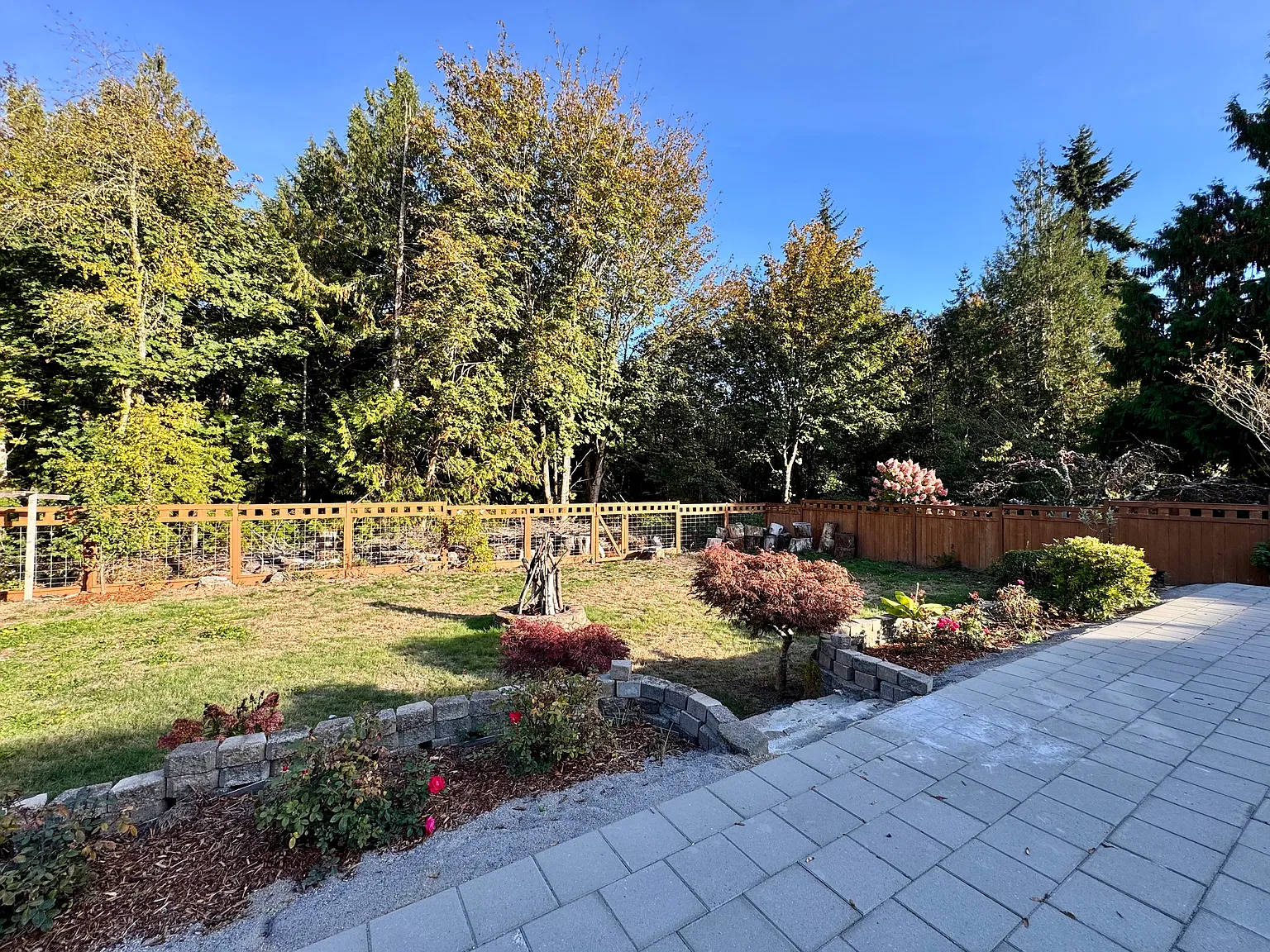 4 bed, 2046 sqft, $3,500 — Photo 4