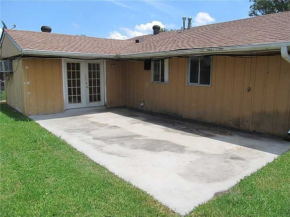 2nd image of 120 Carita Dr