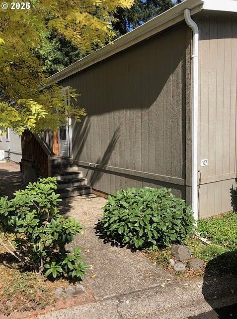 1st image of 1475 Green Acres Rd Spc 107