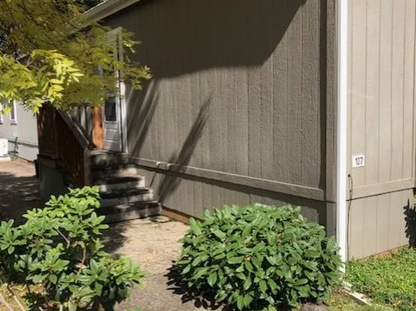 1475 Green Acres Rd Spc 107, Eugene, OR 97408