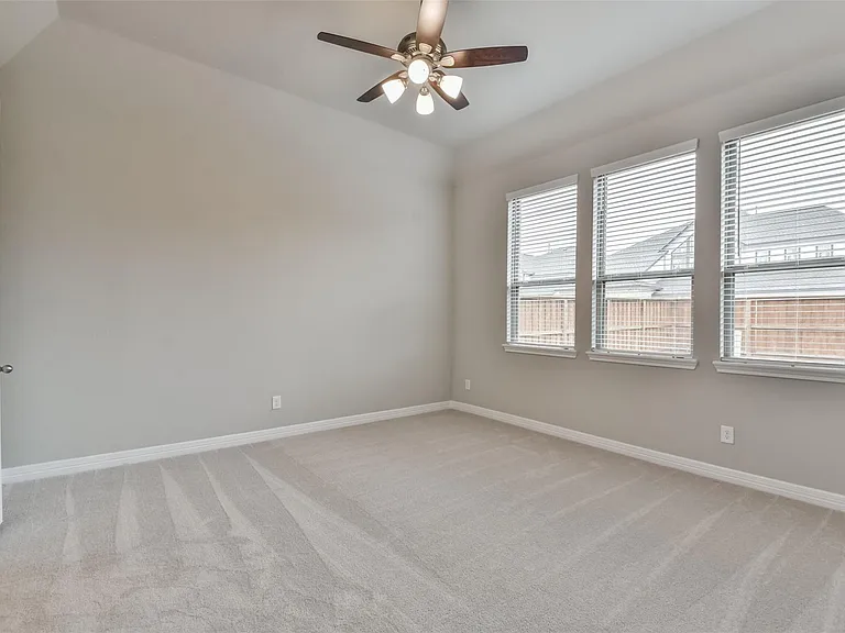 27124 Regal Scott Dr — Photo 24