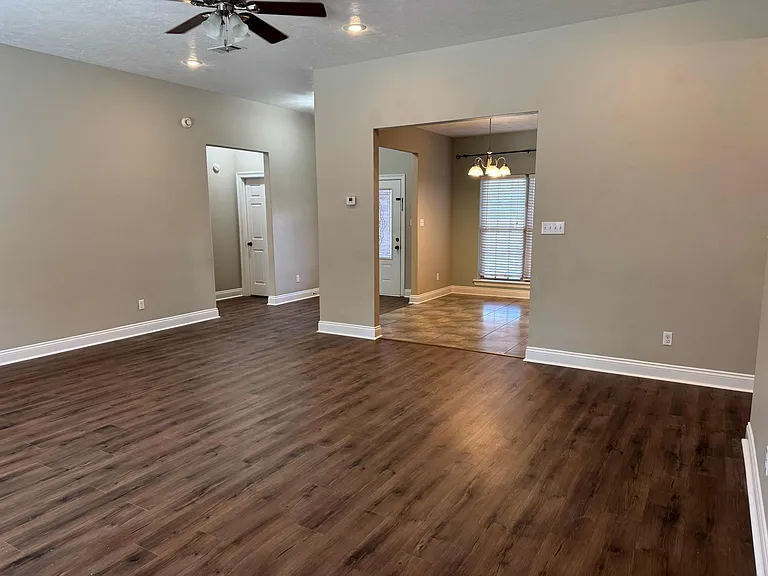 105 Small Oaks Rd — Photo 5