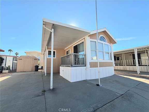 3rd image of 1357 Sierra Dr