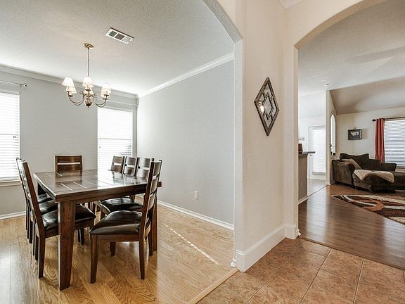 3rd image of 6705 Chalk River Dr