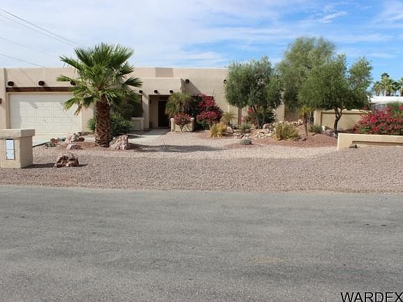 1st image of 941 Fremont Pl