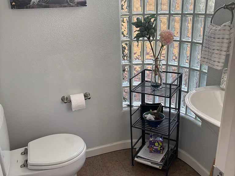 1321 Pacific Beach Dr #C — Photo 16