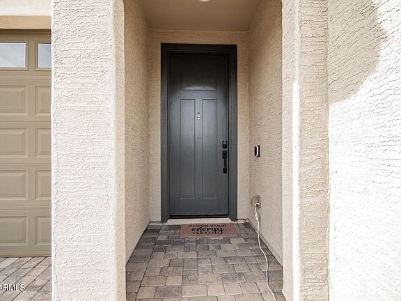 4th image of 810 S 111TH Avenue
