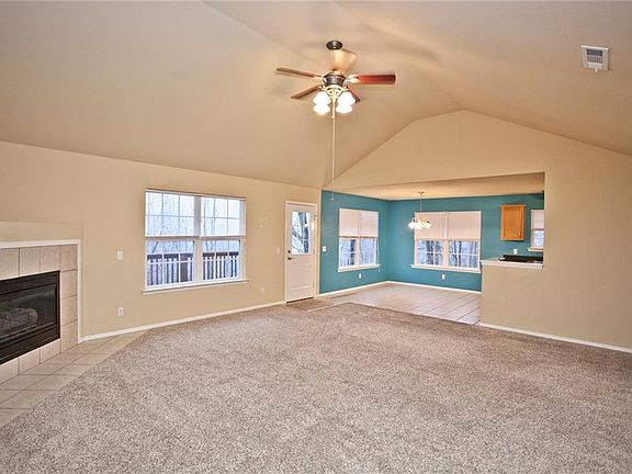 3rd image of 11 Kempsey Ln