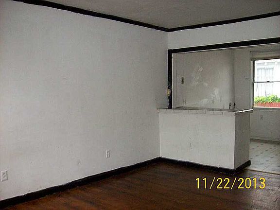 4th image of 3410 Frenchmen St