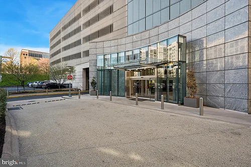 2101 Market St Photo 1