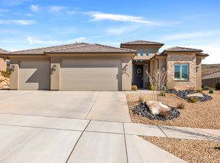 832 N Sandy Talus Dr, Washington, UT 84780