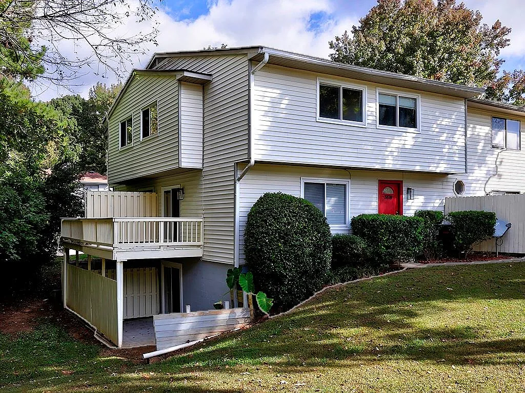 Building Photo - 3874 Mulkey Cir SW