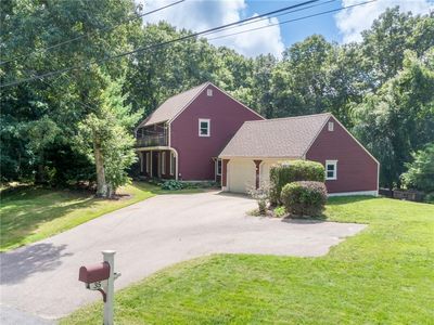 35 Whisper Ln, North Kingstown, RI, 02852