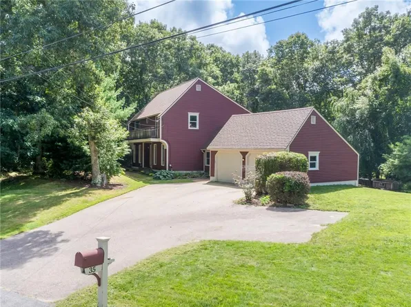35 Whisper Ln, North Kingstown, RI 02852