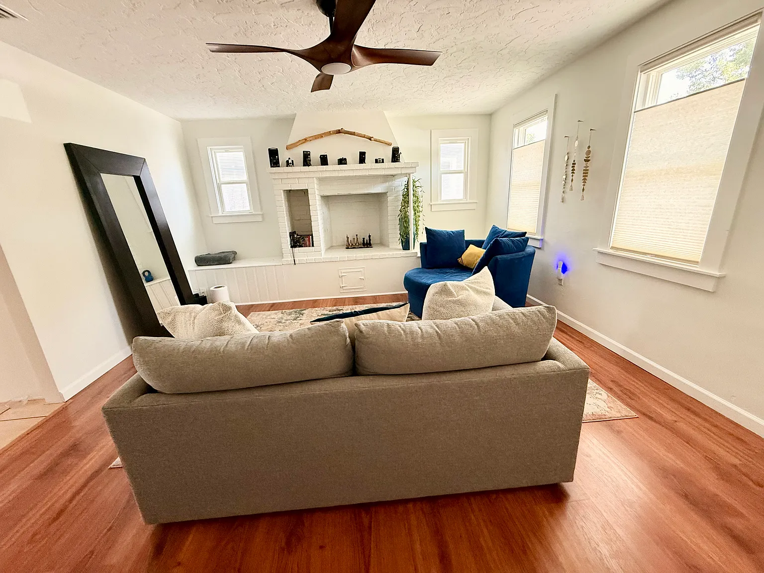 2 bed, 1050 sqft, $2,650 — Photo 3