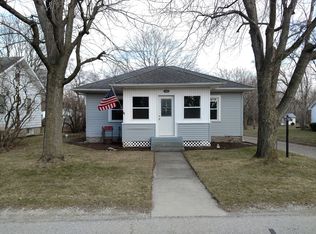 420 Oak St, Luckey, OH 43443