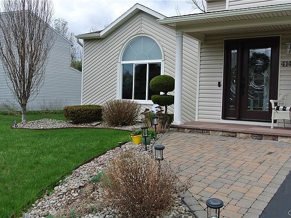 4th image of 414 Mallard Dr