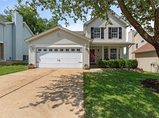 1072 Johanna Dr, Ballwin, MO 63021