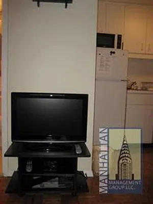 Rented by Manhattan Management Group | media 44