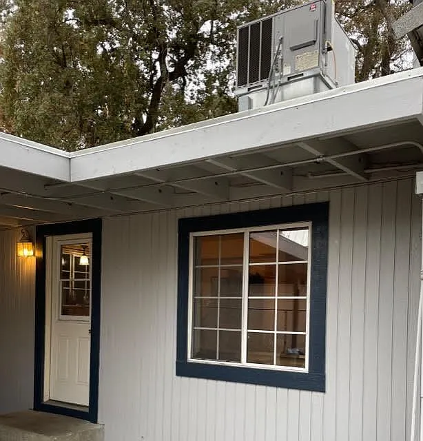 Building Photo - 1521 Hobson Ave #B