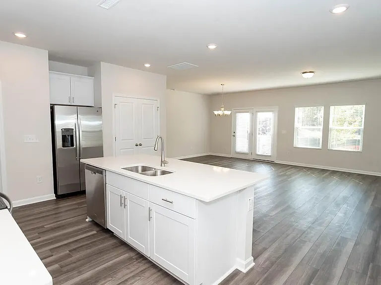 224 Brook Farm Ln — Photo 5