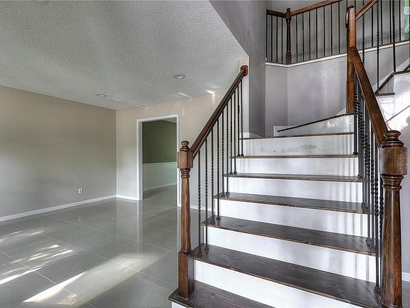4th image of 1721 S Wales Ct
