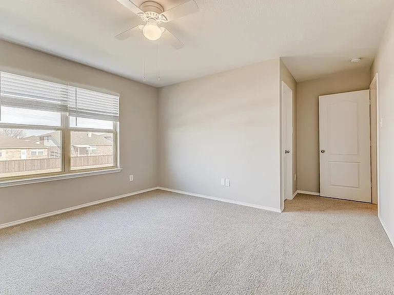 4208 Glen Abbey Dr — Photo 12
