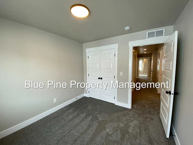 2890 Sunburst Dr — Photo 10