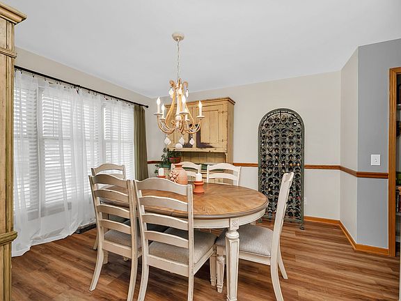 5th image of 1622 Holiday Dr