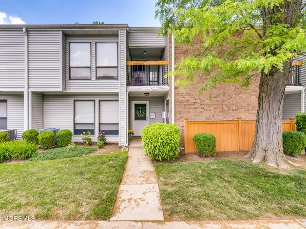 2E Lake Drive, East Windsor, NJ 08520