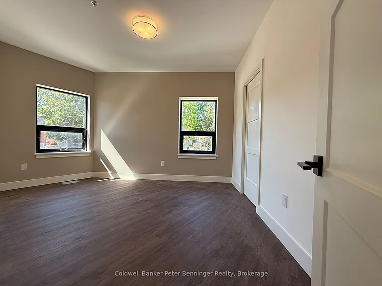 604 Queen St S #109 — Photo 11