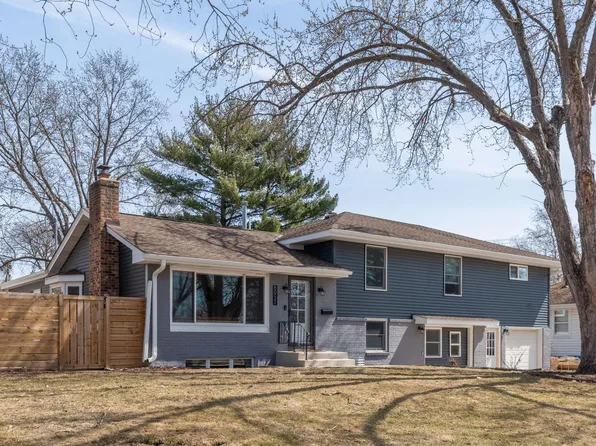 8937 Logan Ave S, Bloomington, MN 55431