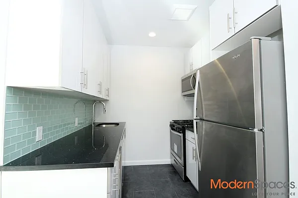 Rented by Modern Spaces | media 16